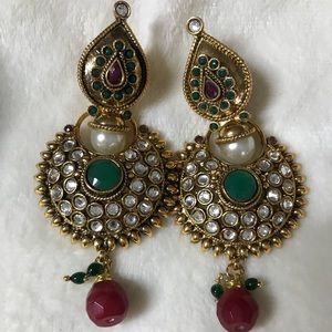 Jeweled costume earrings and bracelet set